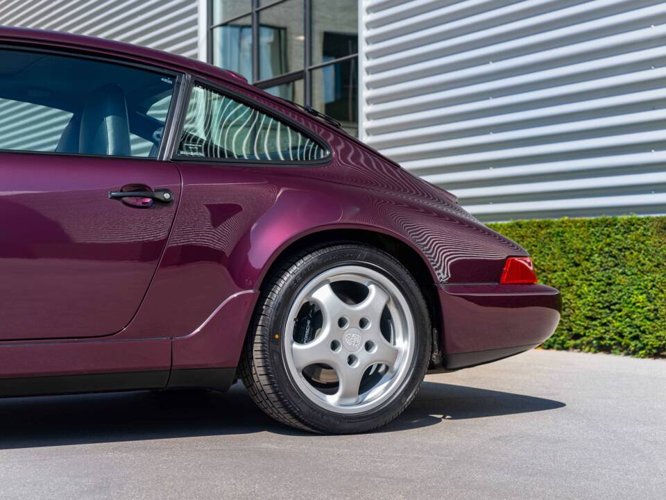 Image 11/46 of Porsche 911 Carrera 4 (1992)