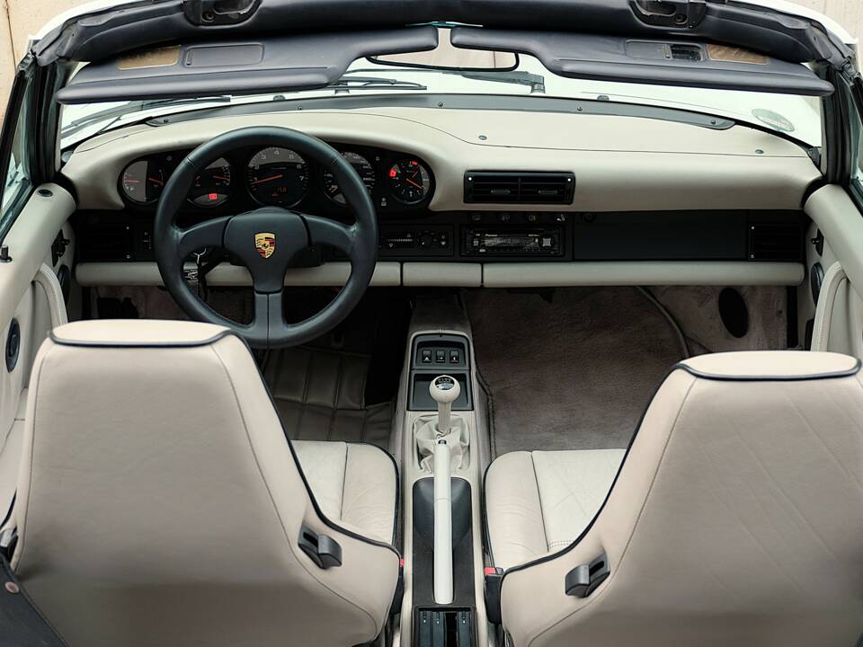 Afbeelding 20/59 van Porsche 911 Carrera 2 (1991)