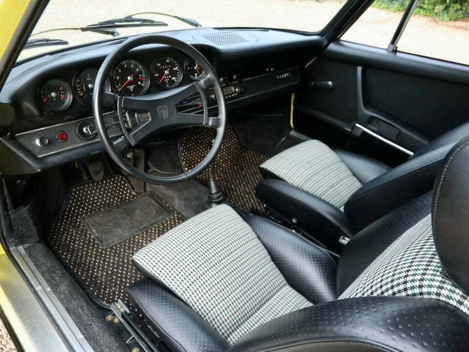 Bild 34/50 von Porsche 911 2.2 S (1971)