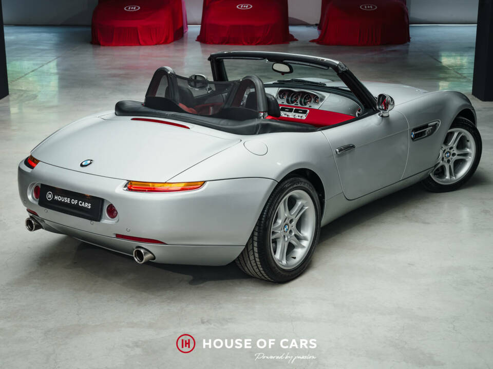 Image 6/25 of BMW Z8 (2000)