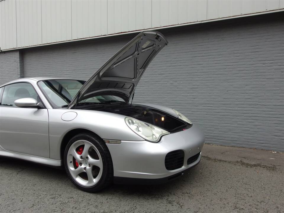 Bild 79/100 von Porsche 911 Carrera 4S (2002)