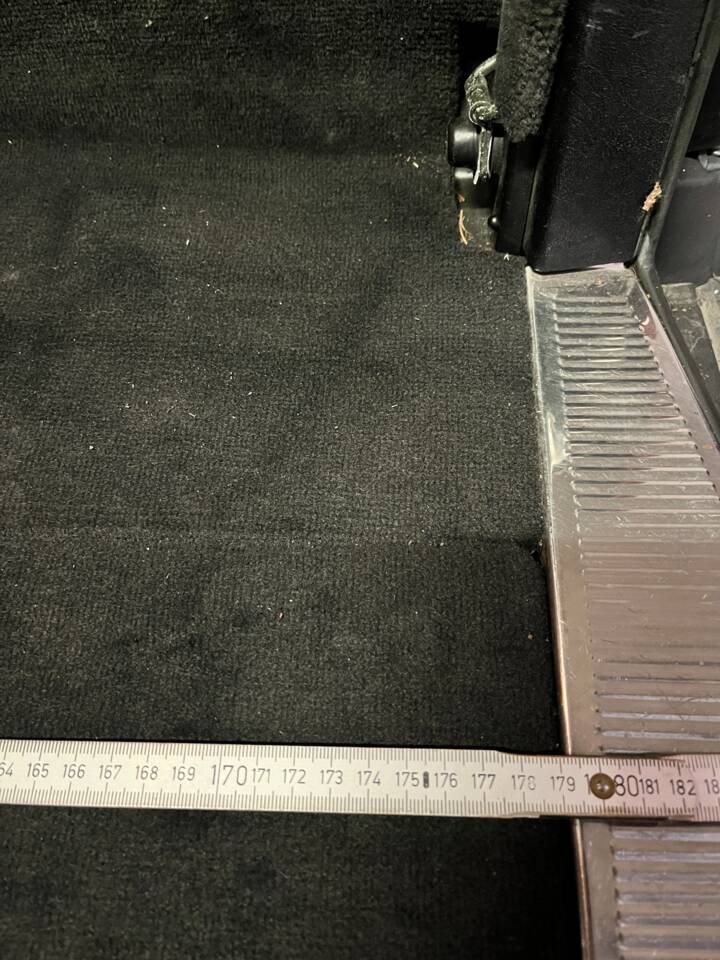 Afbeelding 28/74 van Mercedes-Benz 220 TE (1993)