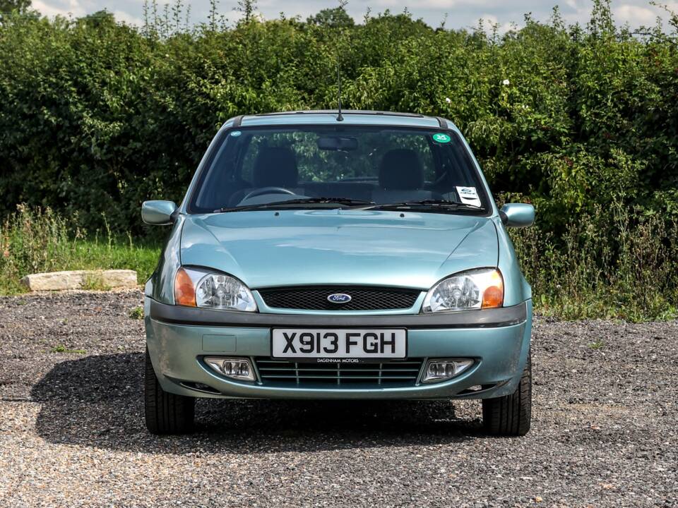 Image 6/27 of Ford Fiesta 1.25i (2000)