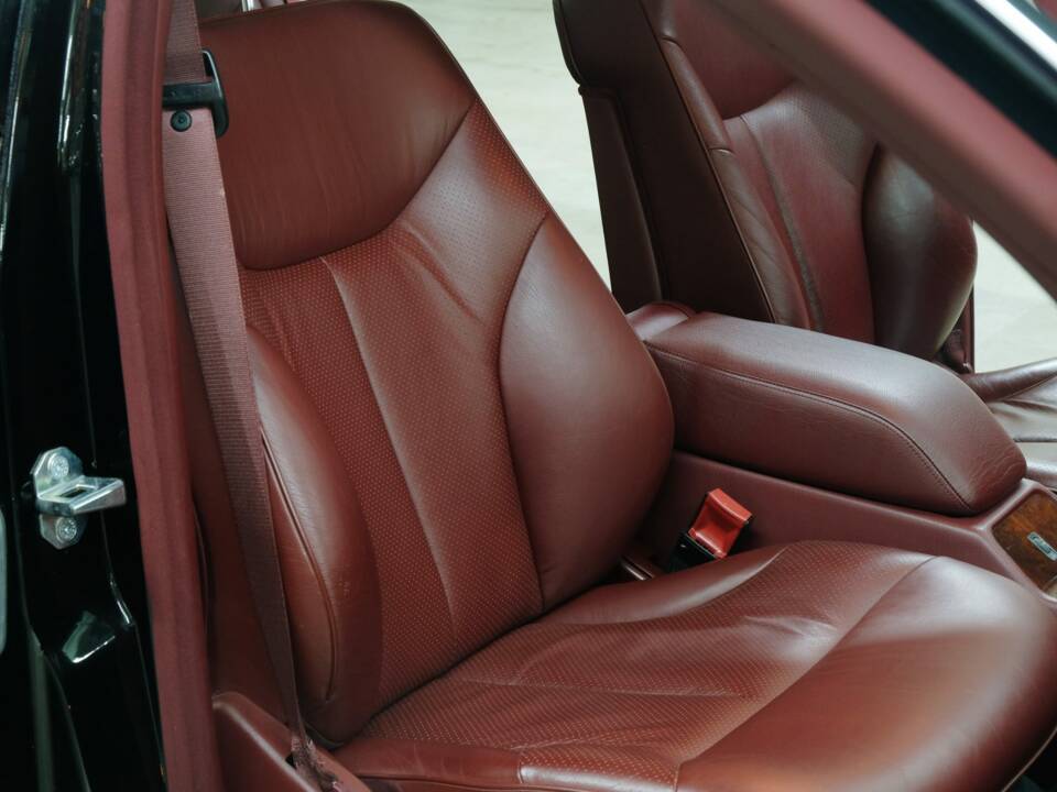Bild 34/50 von Mercedes-Benz 500 SEL (1992)
