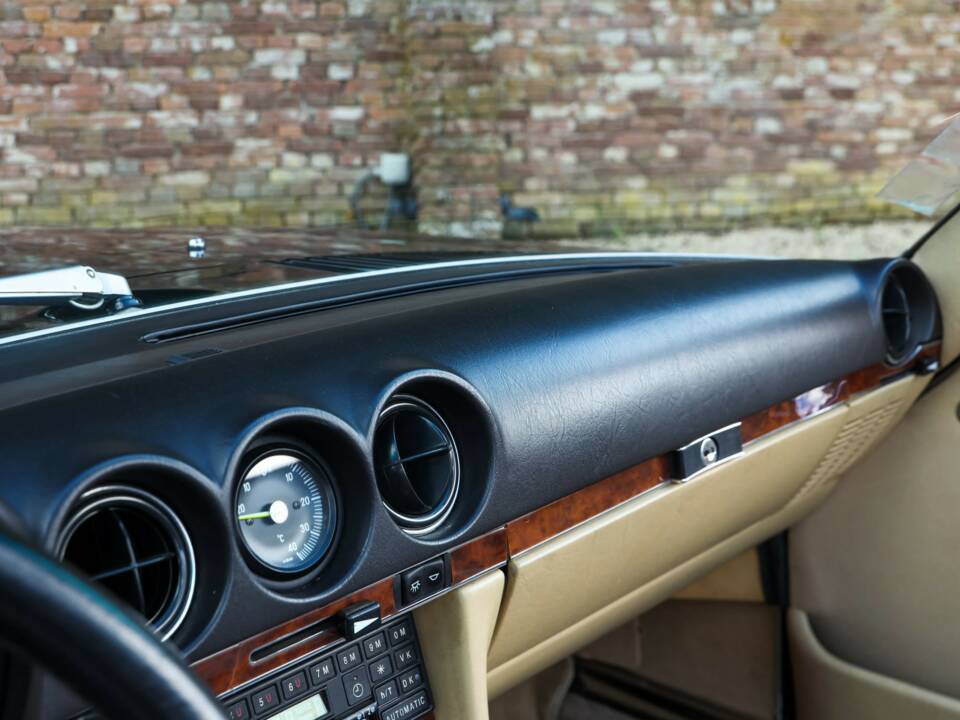 Image 46/50 de Mercedes-Benz 420 SL (1986)