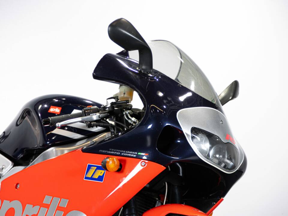 Image 25/50 of Aprilia RS 250 (1998)