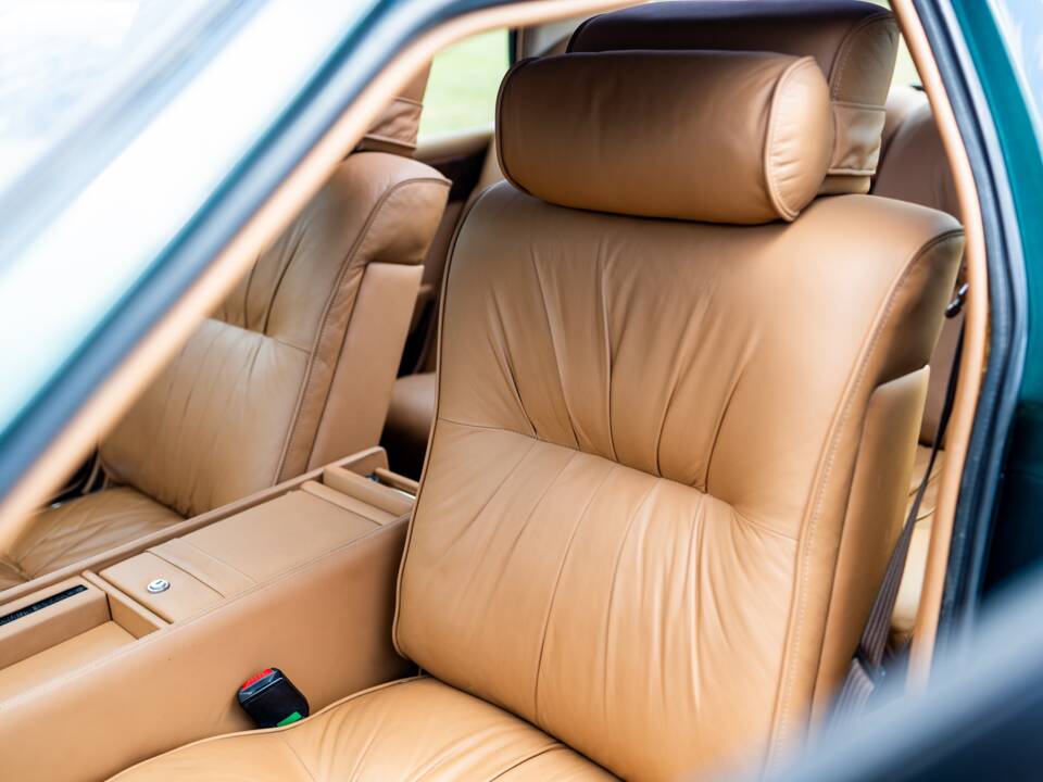 Immagine 22/38 di Aston Martin Lagonda (1981)