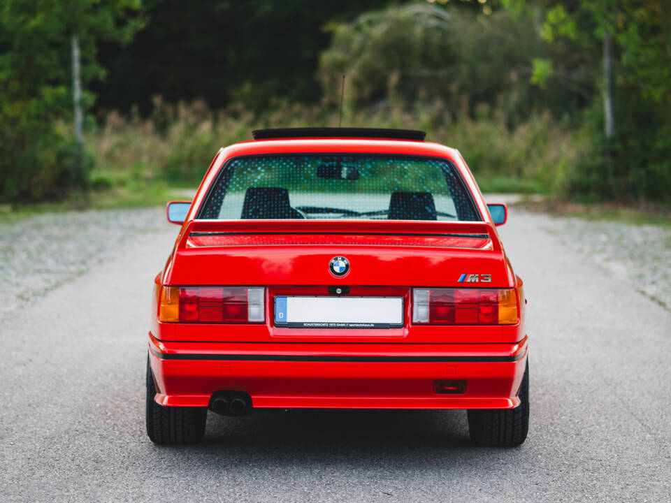 Image 8/50 of BMW M3 (1987)