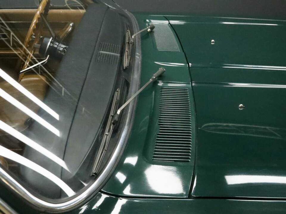 Bild 42/50 von Opel Commodore 2,5 GS (1969)