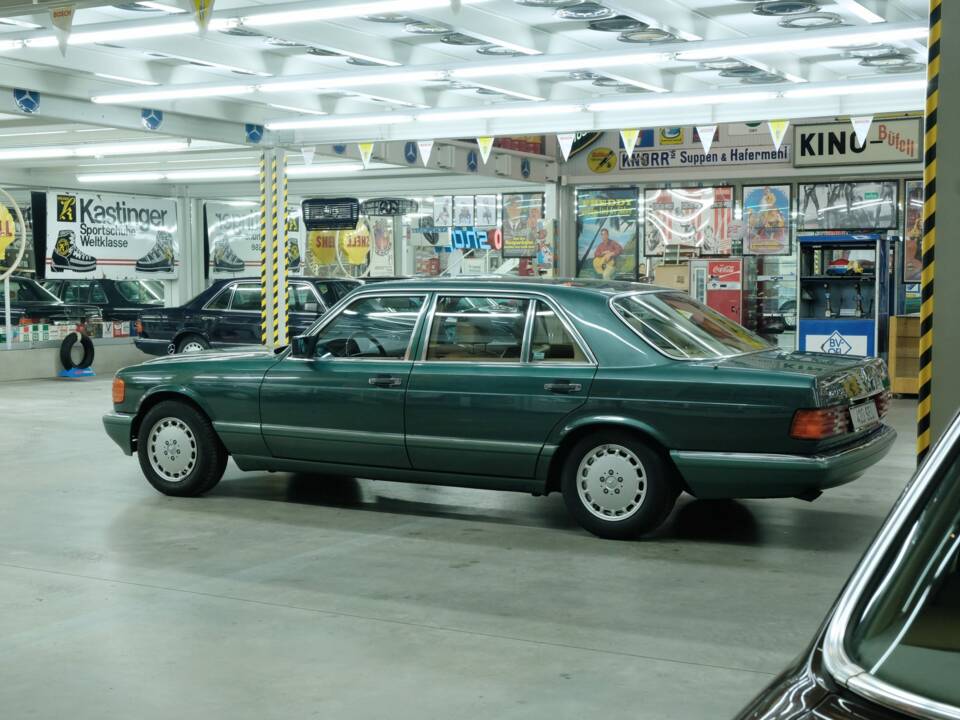 Bild 49/50 von Mercedes-Benz 420 SEL (1990)