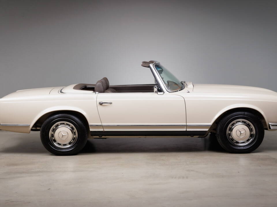 Imagen 4/37 de Mercedes-Benz 280 SL (1969)