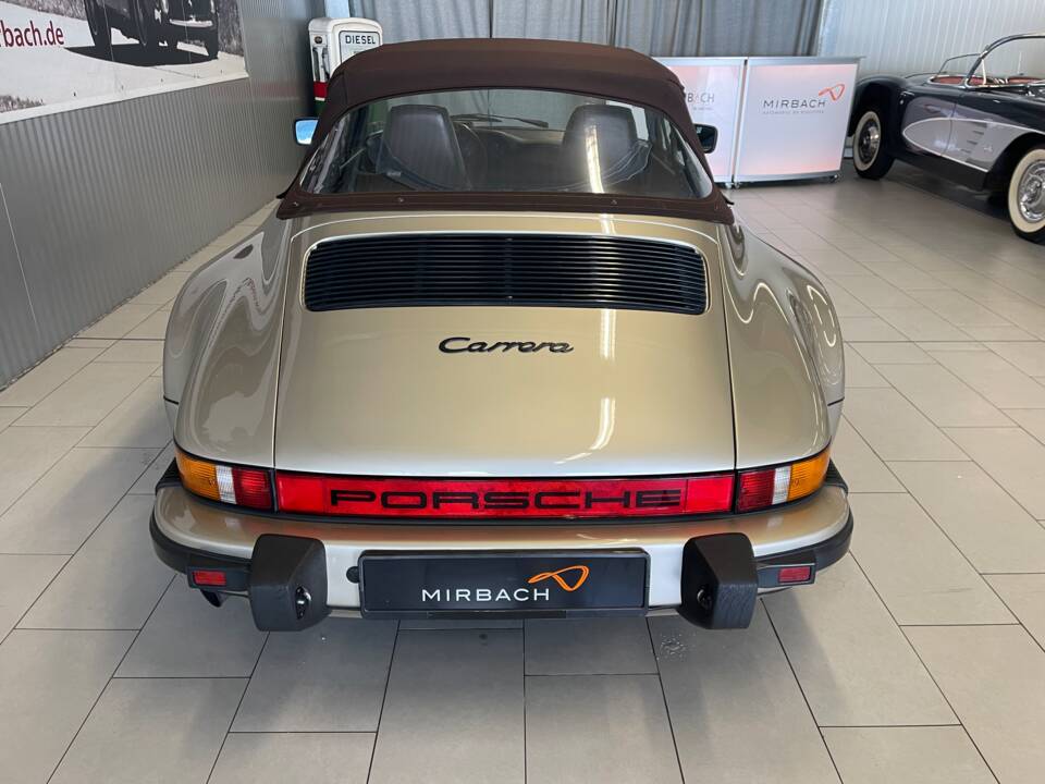 Image 7/20 de Porsche 911 Carrera 3.2 (1987)