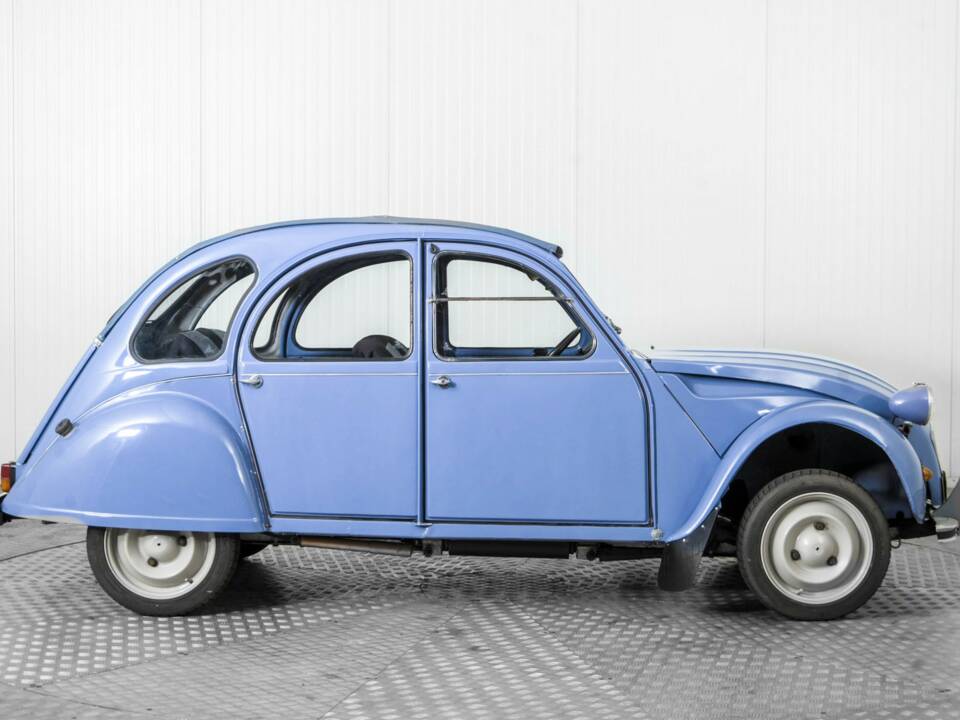 Image 10/50 of Citroën 2 CV 6 (1985)