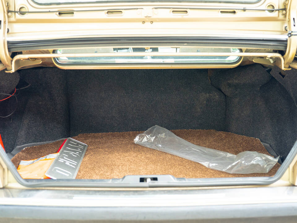 Bild 39/45 von Lancia Gamma 2000 (1977)