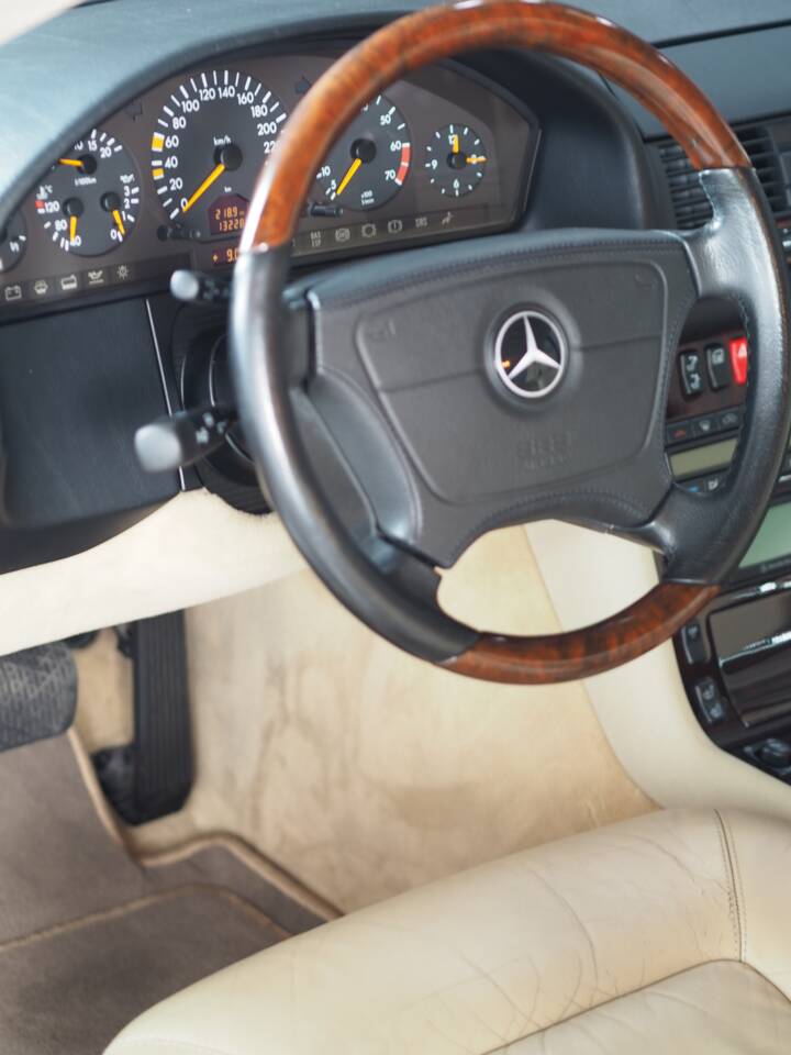 Bild 33/46 von Mercedes-Benz CL 600 (1998)