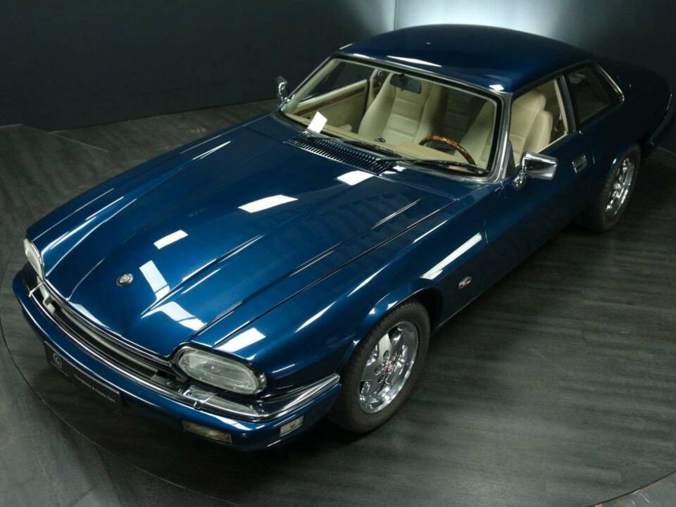 Image 41/49 de Jaguar XJS 4.0 (1995)