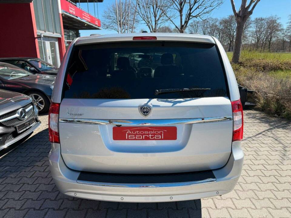Bild 5/22 von Lancia Voyager 3.6 (2012)