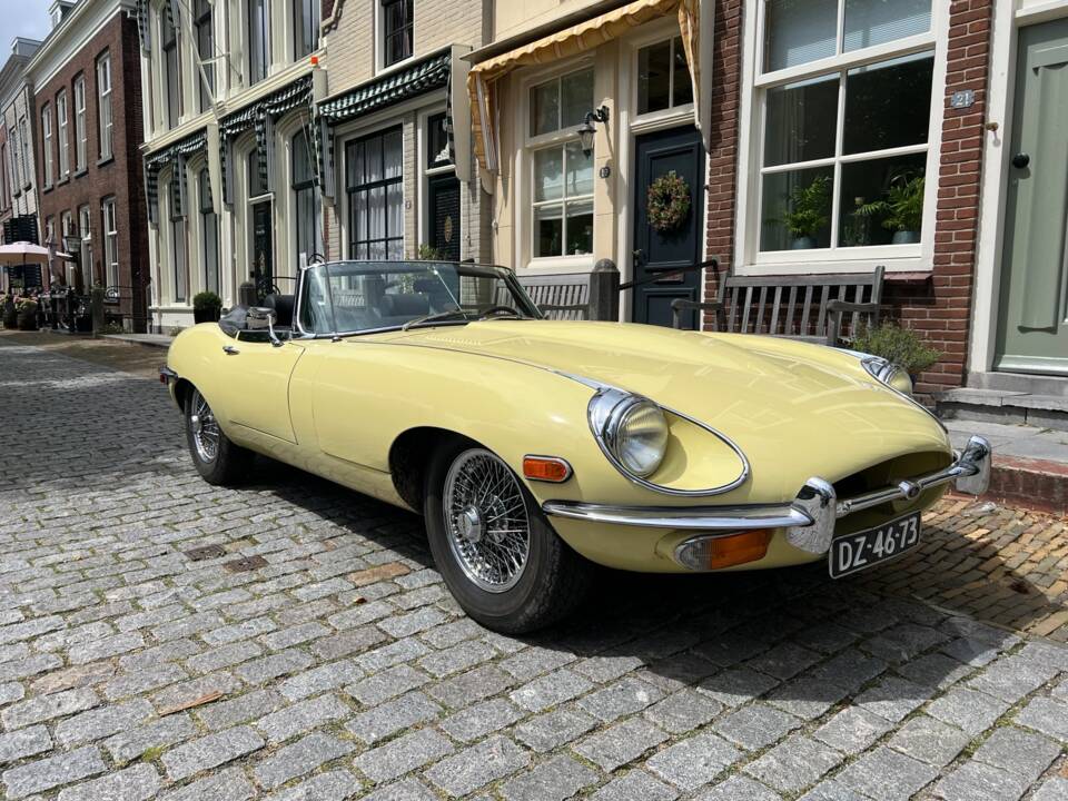 Image 4/7 de Jaguar XK-E (1969)