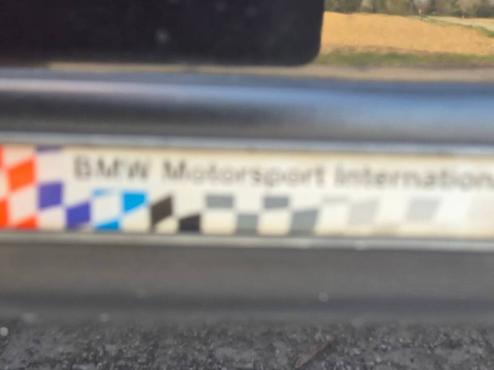 Image 15/49 of BMW 318is "Class II" (1994)