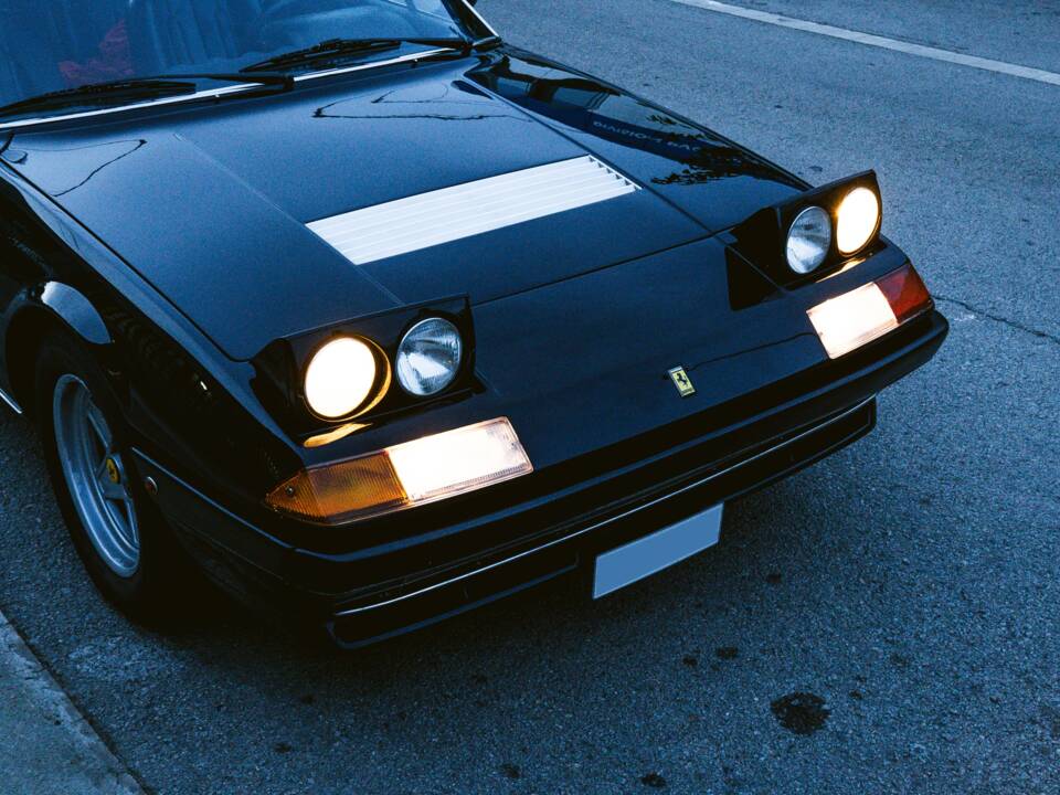 Image 32/37 of Ferrari 400i (1980)