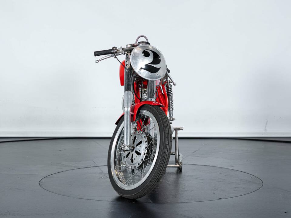 Immagine 6/30 di Ducati DUMMY (1957)