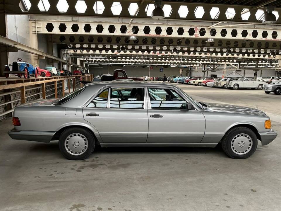 Image 33/42 of Mercedes-Benz 420 SEL (1986)