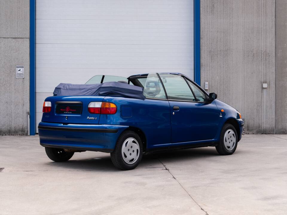Image 18/99 of FIAT Punto 60 (1994)