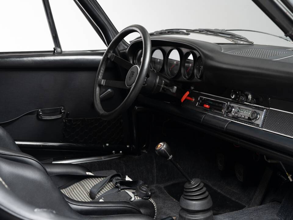 Image 15/26 of Porsche 911 2.2 S (1971)
