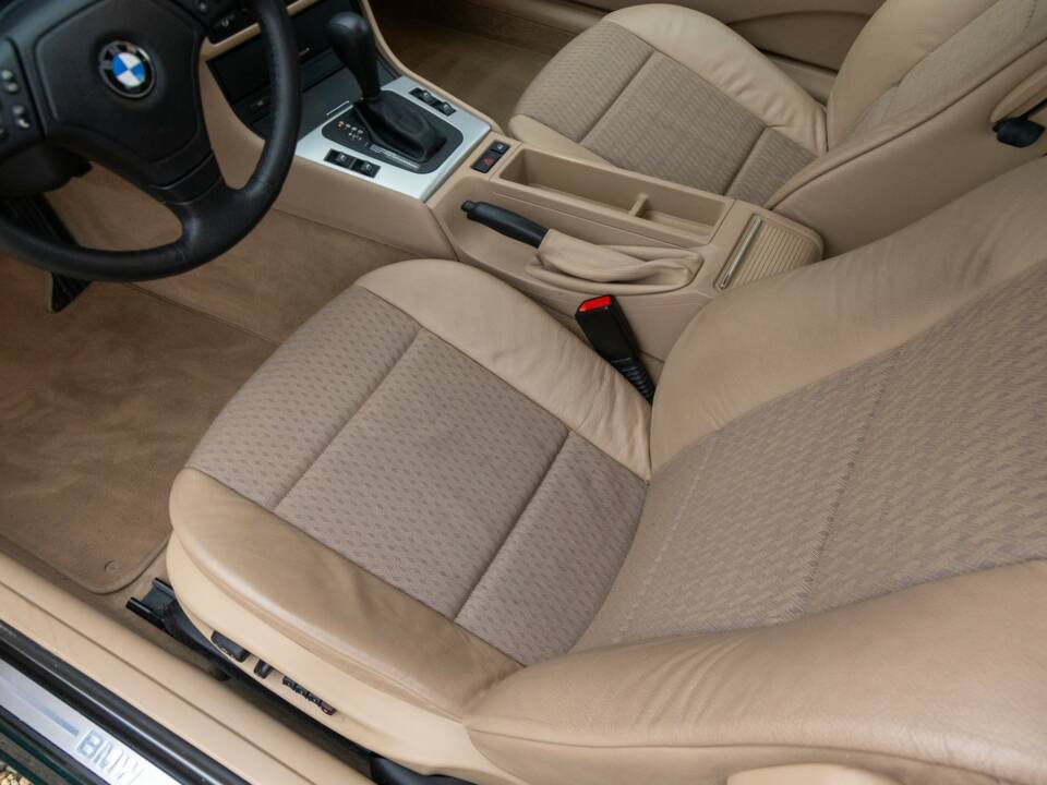 Bild 43/50 von BMW 323Ci (2001)