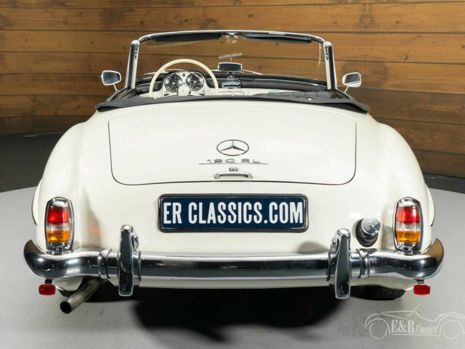 Image 15/19 of Mercedes-Benz 190 SL (1962)