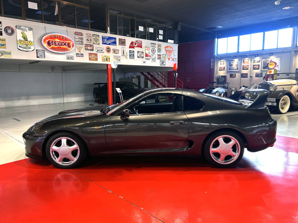 Image 3/17 of Toyota Supra (1994)