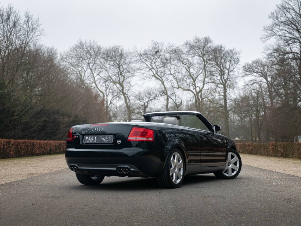 Image 5/39 of Audi S4 (2006)