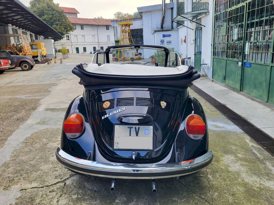 Immagine 26/47 di Volkswagen Käfer 1303 (1974)