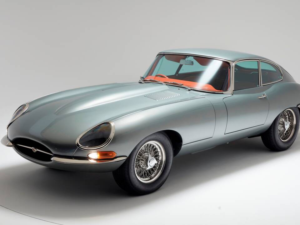 Bild 2/50 von Jaguar E-Type 3.8 Helm (1963)