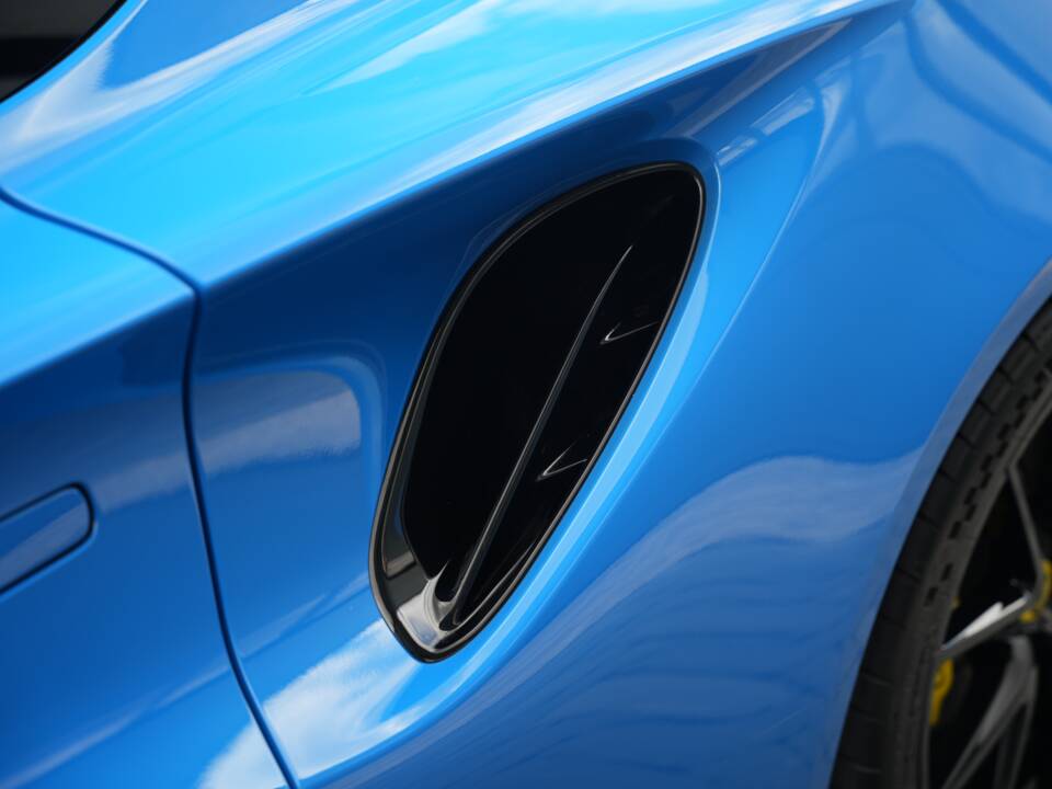 Image 48/50 of Lotus Emira "First Edition" (2022)