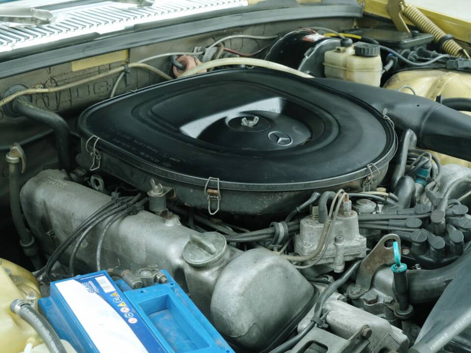 Image 54/76 of Mercedes-Benz 350 SEL (1977)