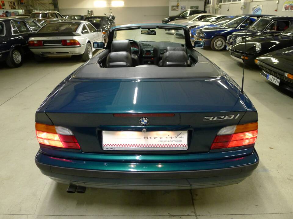 Imagen 24/35 de BMW 328i (1996)