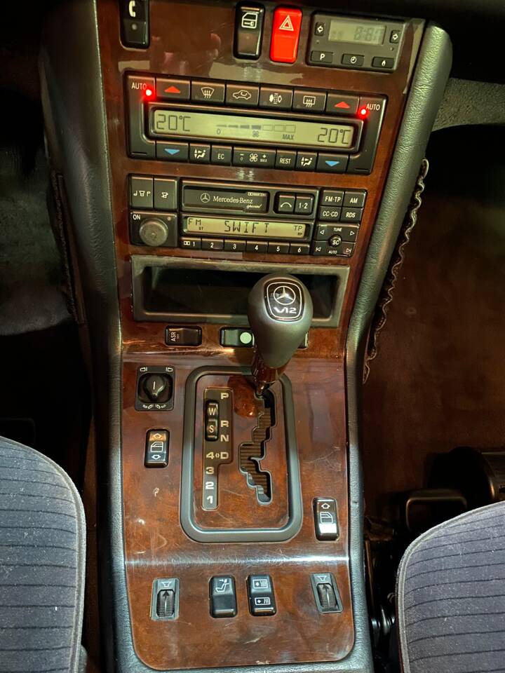 Image 45/49 of Mercedes-Benz S 500 L (1996)