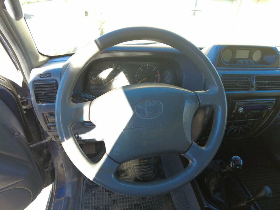 Bild 7/14 von Toyota Land Cruiser 90 3.0 TD (2000)