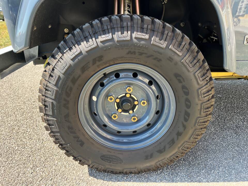 Bild 77/100 von Land Rover Defender 110 (2014)
