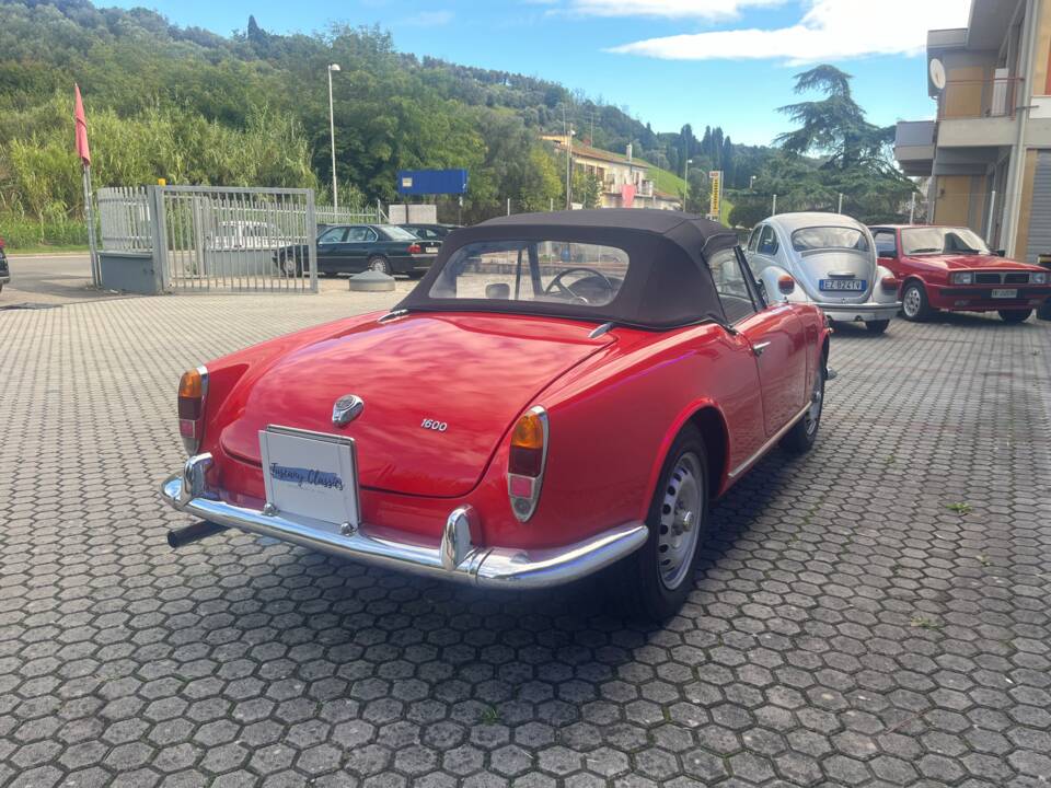 Immagine 5/33 di Alfa Romeo Giulia 1600 Spider (1963)