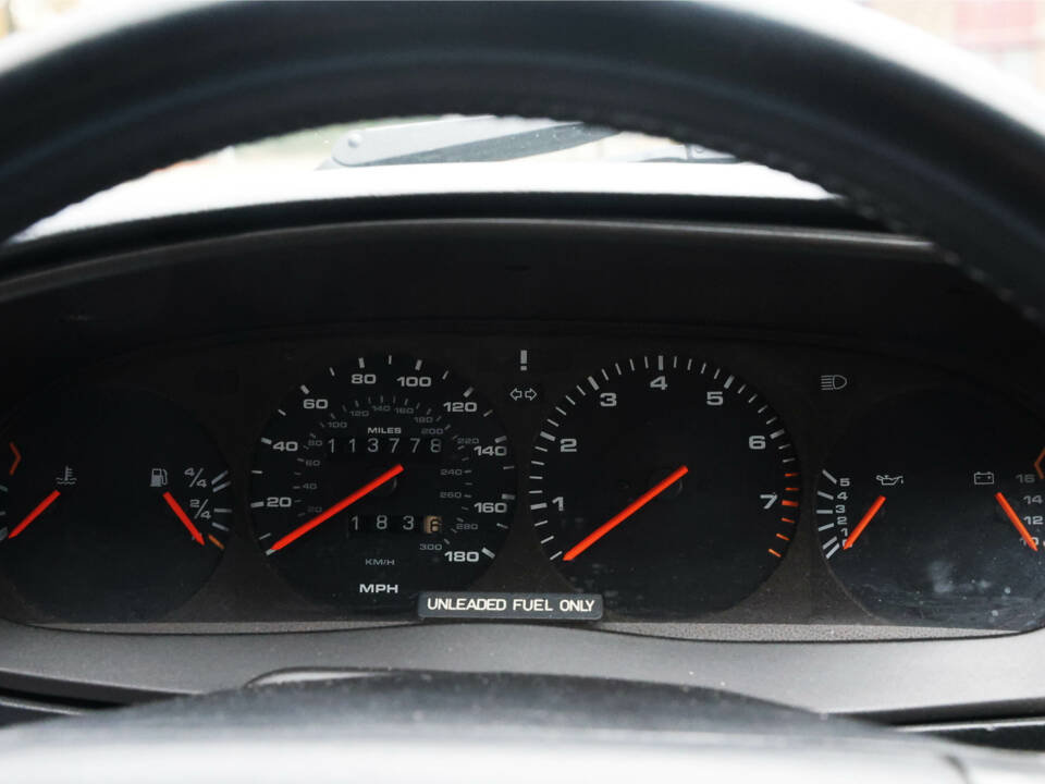 Bild 38/47 von Porsche 968 (1992)