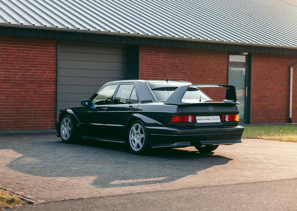 Image 3/15 of Mercedes-Benz 190 E 2.5-16 Evolution II (1990)