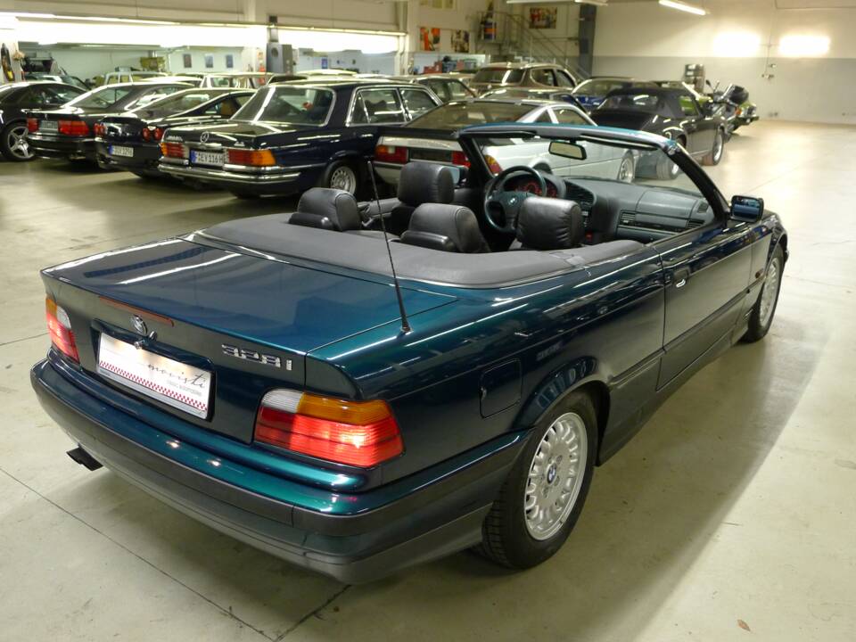 Imagen 25/35 de BMW 328i (1996)