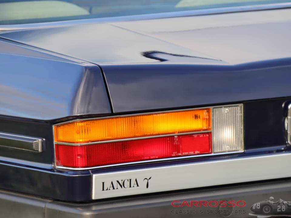 Image 31/50 of Lancia Gamma Coupe 2000 (1981)
