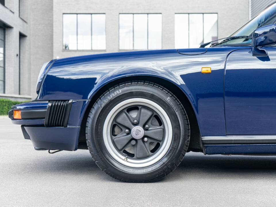 Bild 11/48 von Porsche 911 Carrera 3.2 (1984)