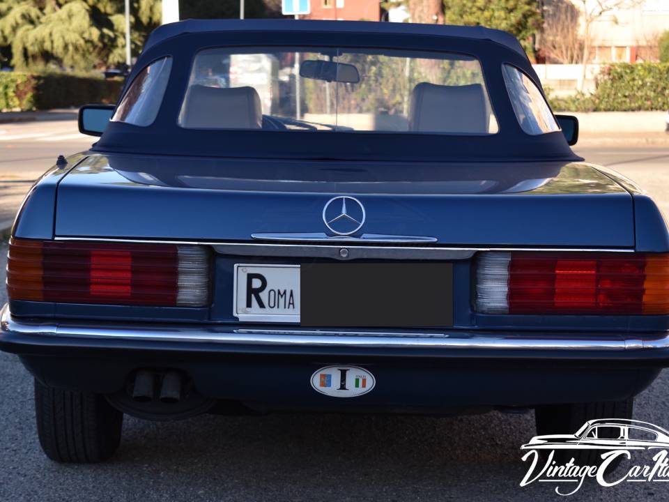 Image 8/30 de Mercedes-Benz 280 SL (1985)