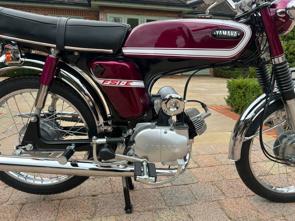 Bild 35/38 von Yamaha DUMMY (1974)