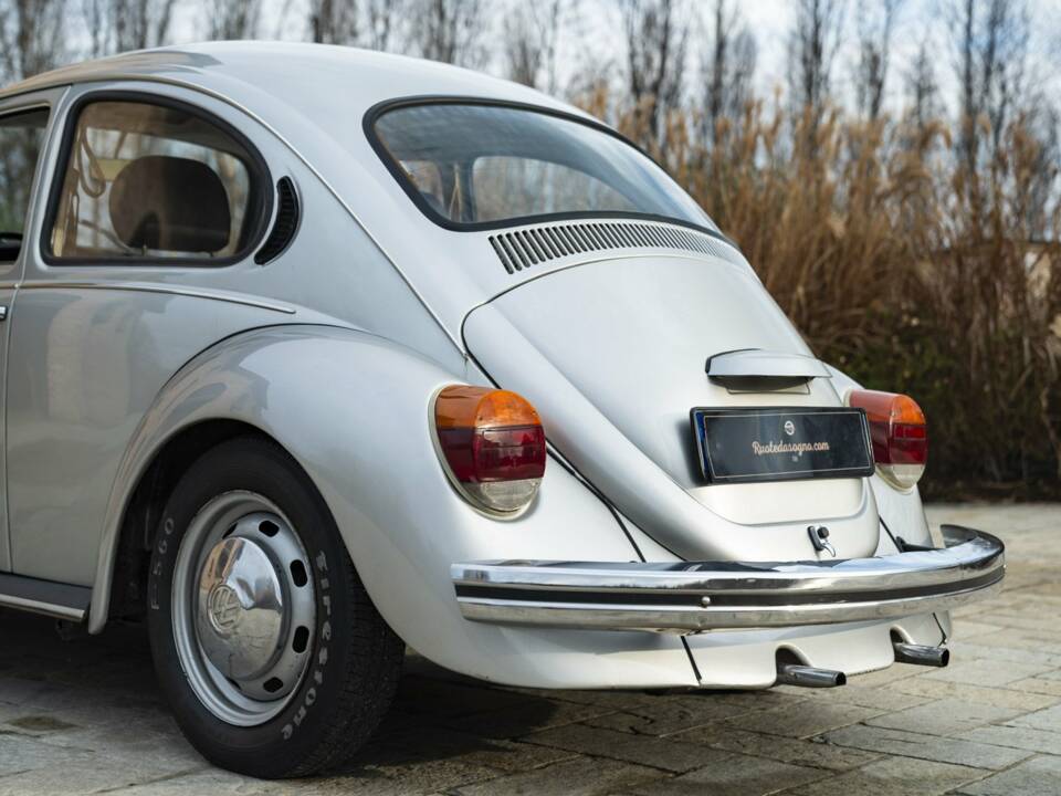 Image 20/49 of Volkswagen Beetle 1200 L (1982)