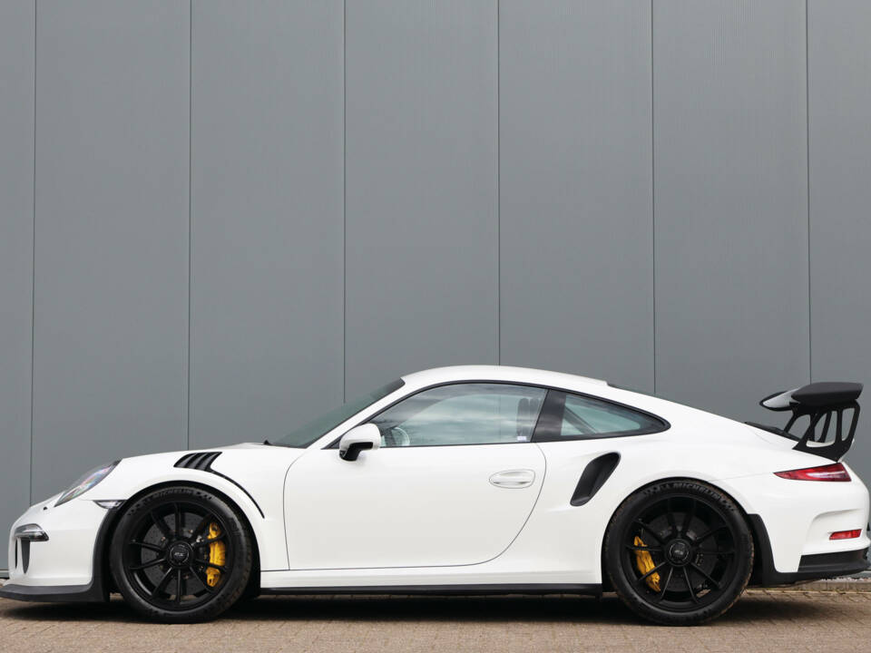 Image 40/82 de Porsche 911 GT3 RS (2015)